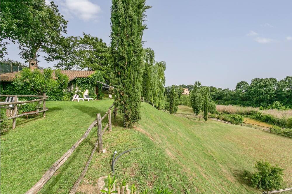 Photo of Outdoor in Nepi