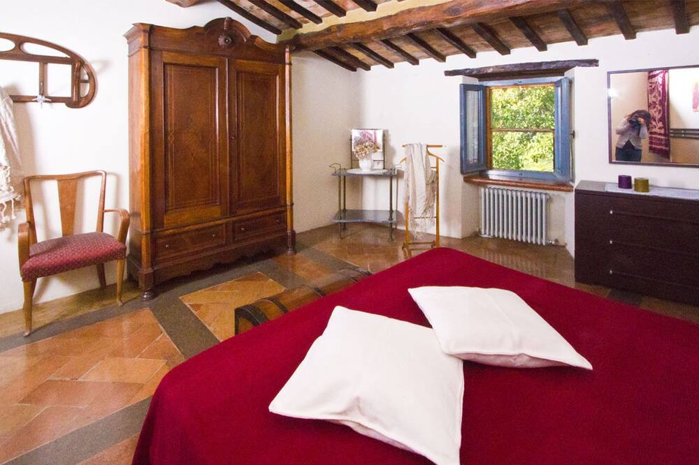Photo of Bedroom in Acqualagna
