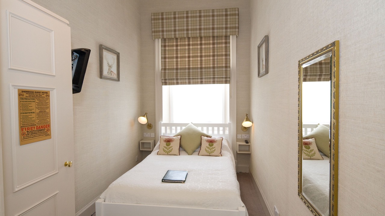 Photo of Bedroom in Newington