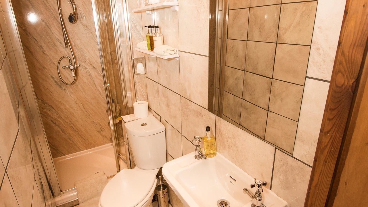 Photo of Bathroom in Newington