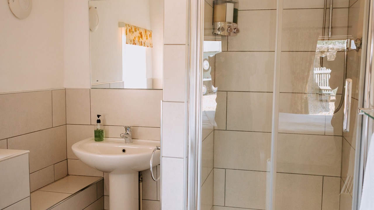 Photo of Bathroom in Everdon