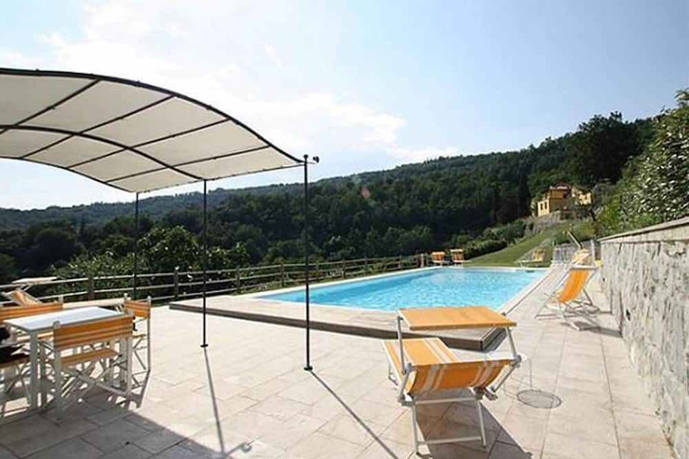 Photo of Outdoor in Saturnana