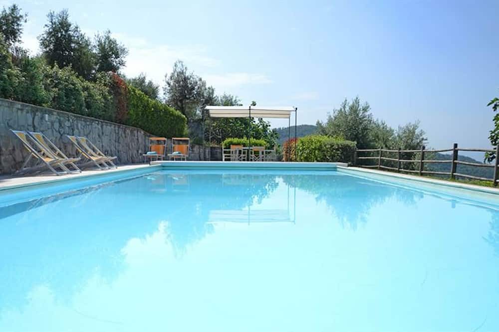 Photo of Outdoor in Saturnana