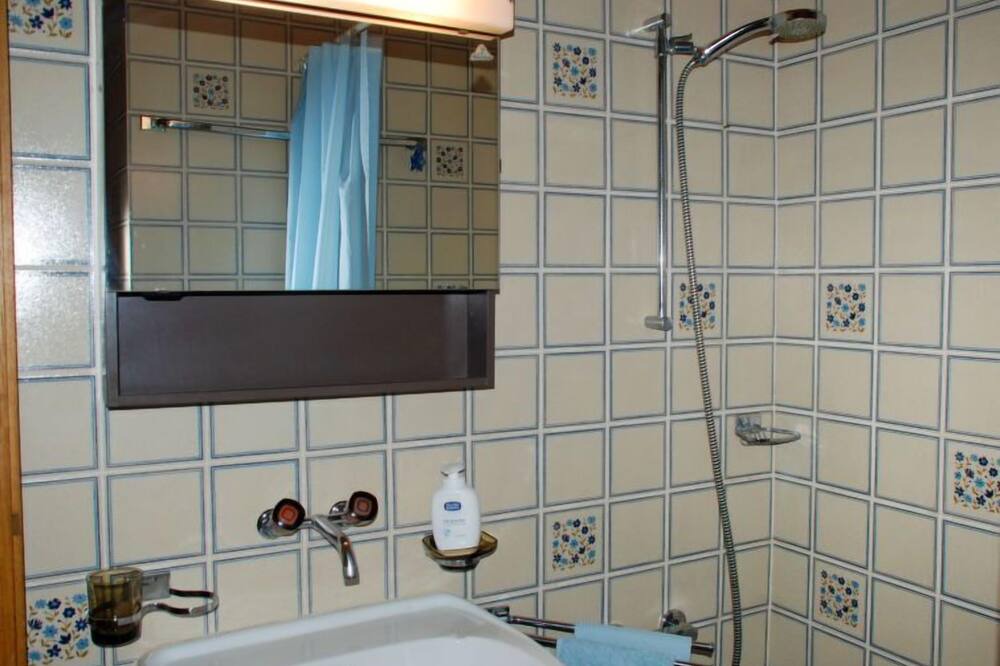 Photo of Bathroom in Morcote