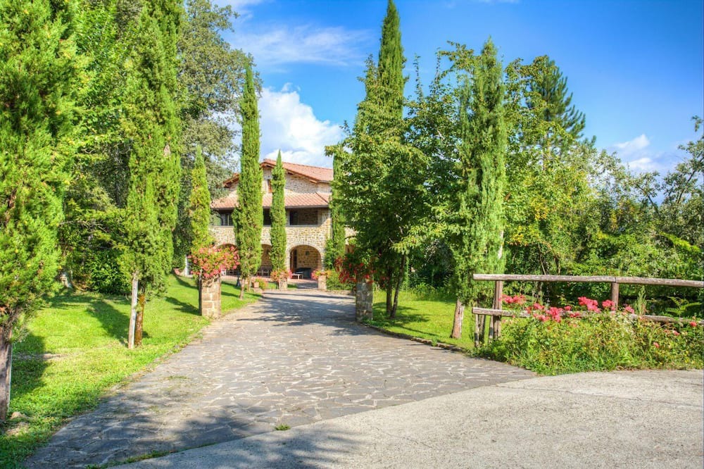 Photo of Outdoor in Starda