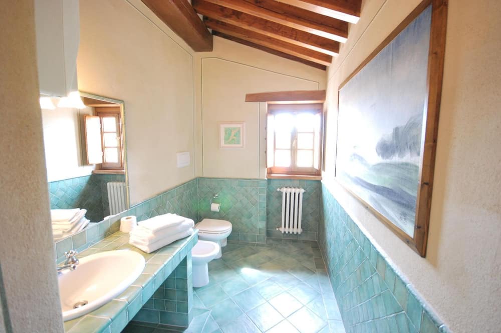 Photo of Bathroom in Starda