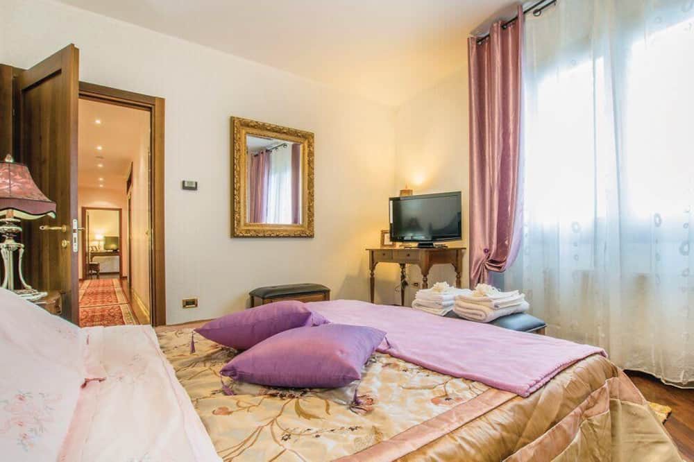 Photo of Bedroom in Asparetto