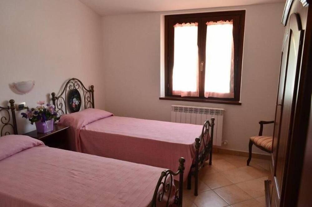 Photo of Bedroom in Acqualagna