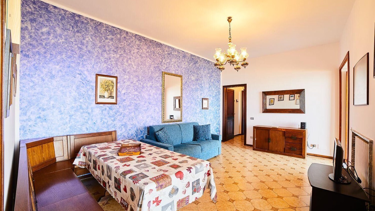 Photo of Bedroom in Scala