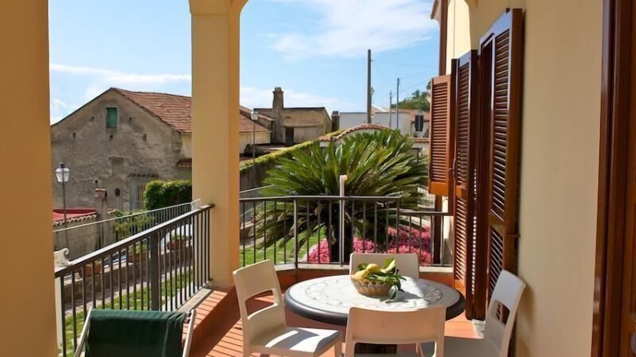 Photo of Patio Balcony in Scala