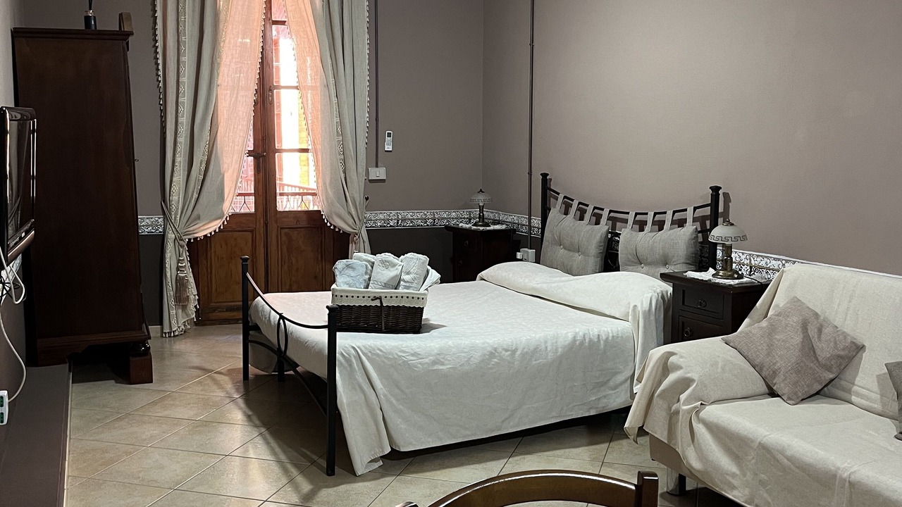 Photo of Bedroom in Iglesias Historic Centre