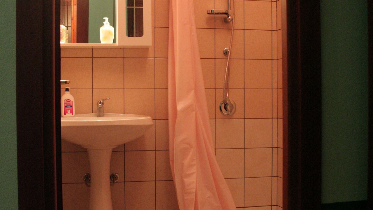 Photo of Bathroom in Iglesias Historic Centre