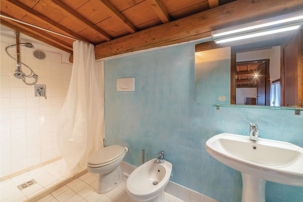 Photo of Bathroom in Castelgomberto
