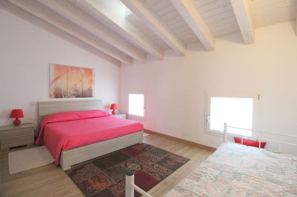 Photo of Bedroom in Peraga