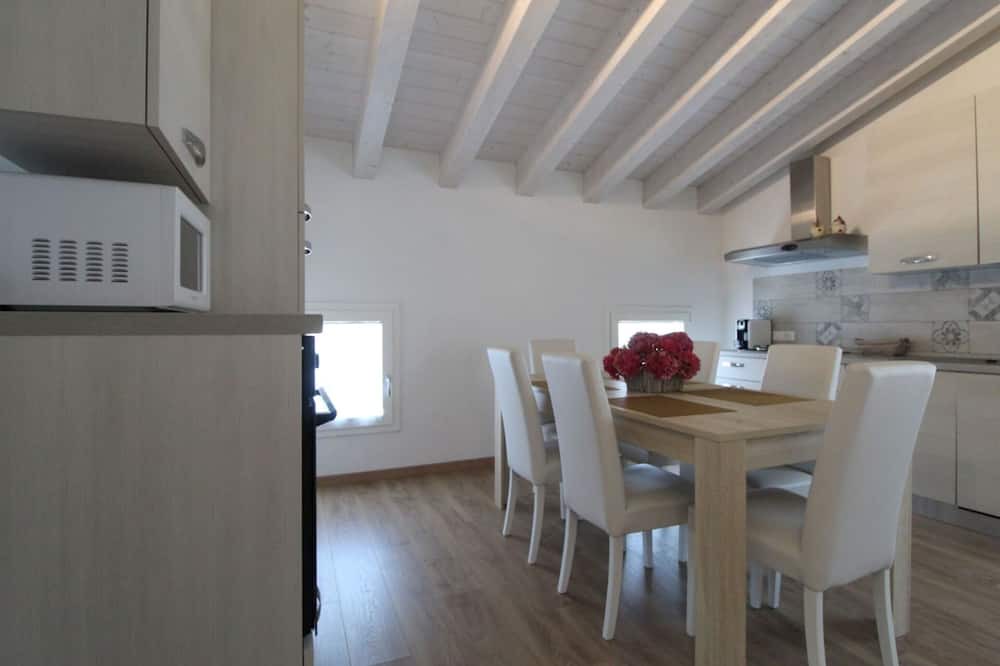 Photo of Kitchen in Peraga
