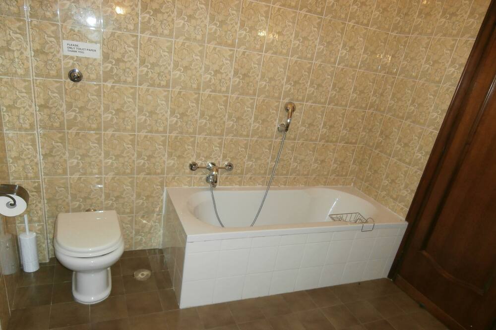 Photo of Bathroom in Suburbio VII Portuense