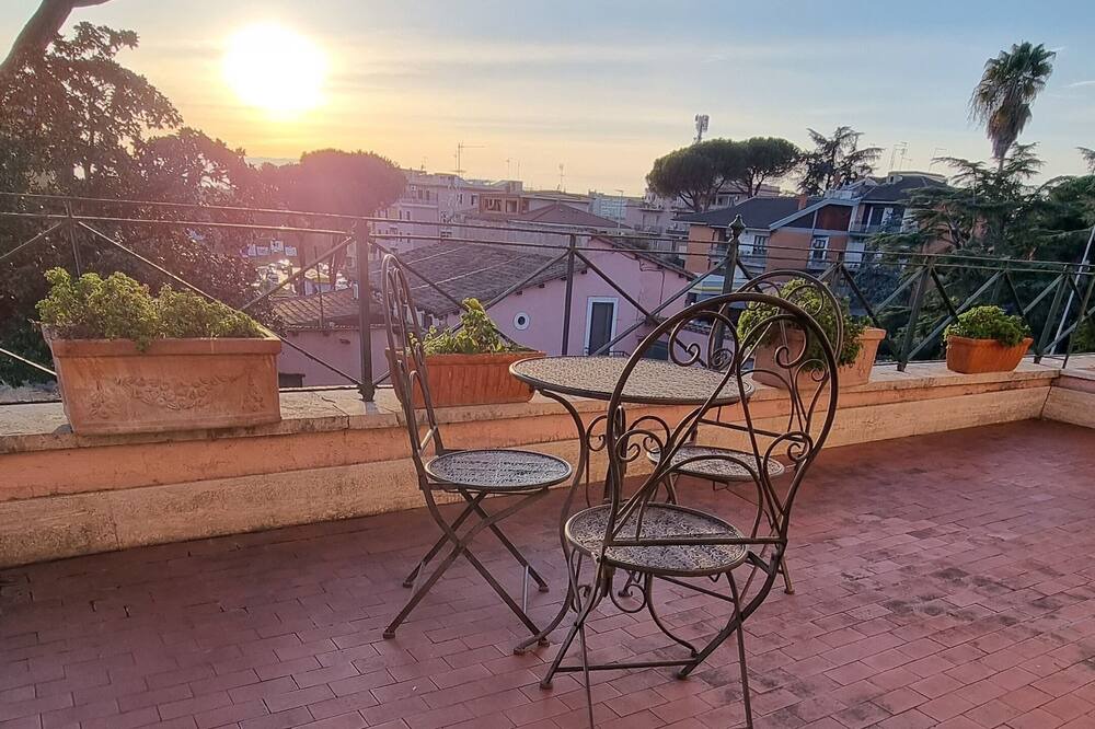 Photo of Patio Balcony in Suburbio VII Portuense