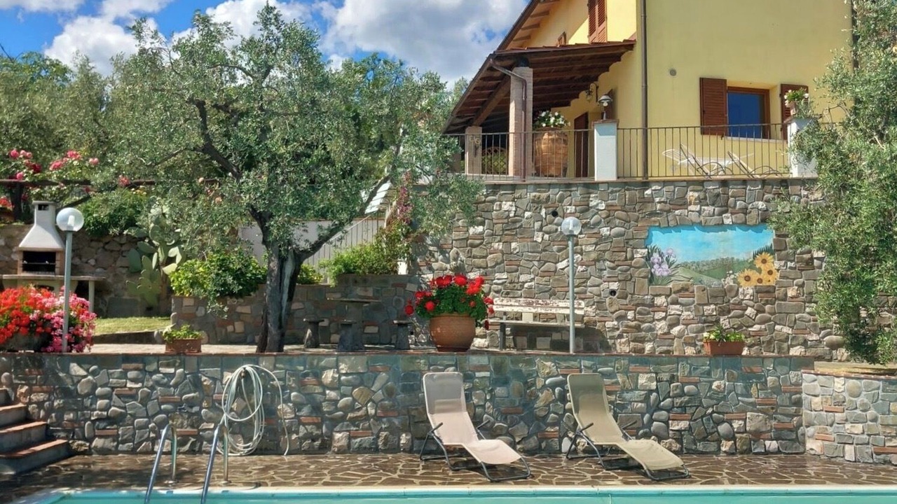 Photo of Outdoor in Saturnana
