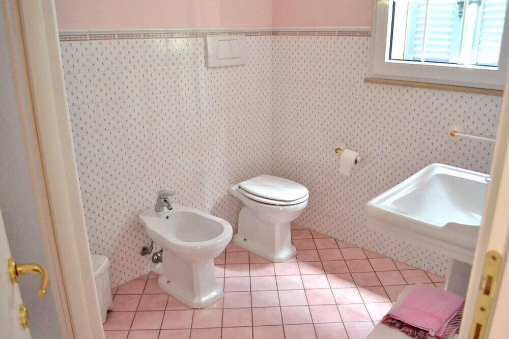 Photo of Bathroom in Tavullia