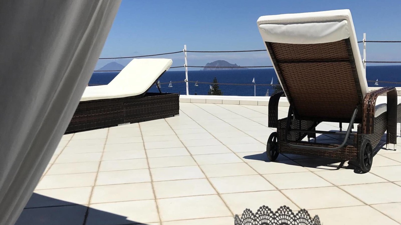 Photo of Patio Balcony in Santa Marina Salina