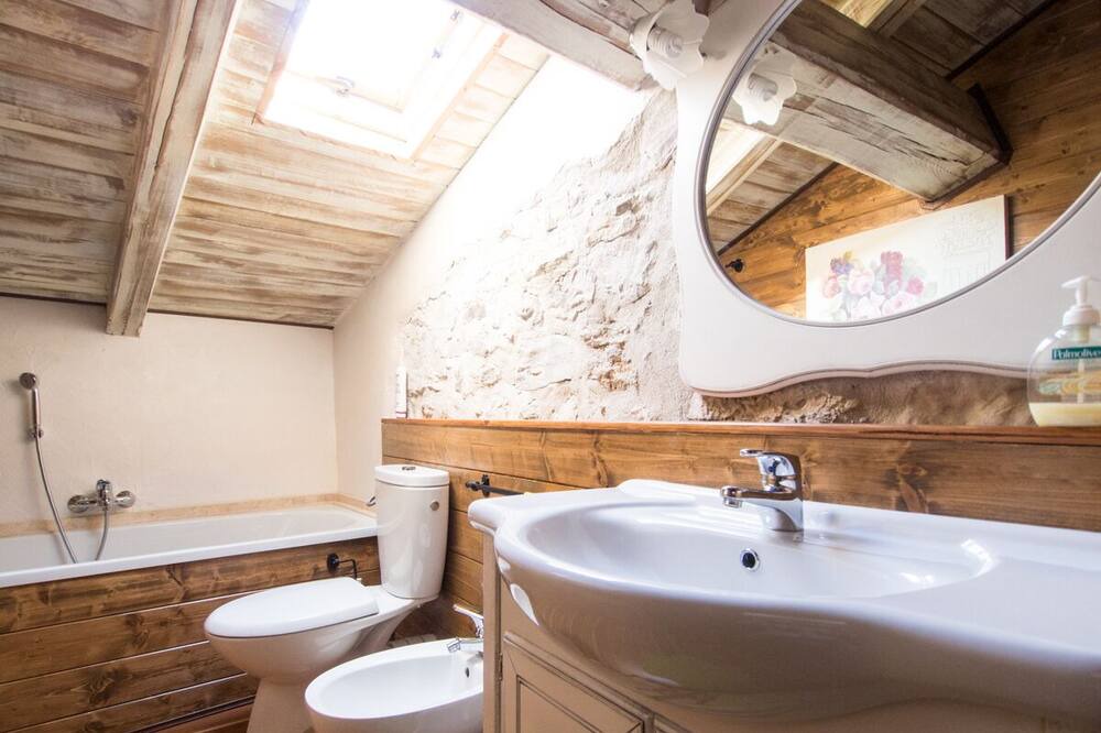 Photo of Bathroom in Precetto