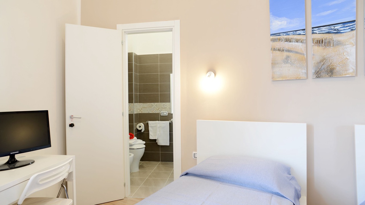 Photo of Bedroom in Naples City Centre