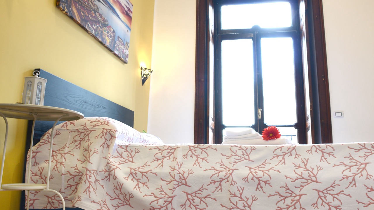 Photo of Bedroom in Naples City Centre