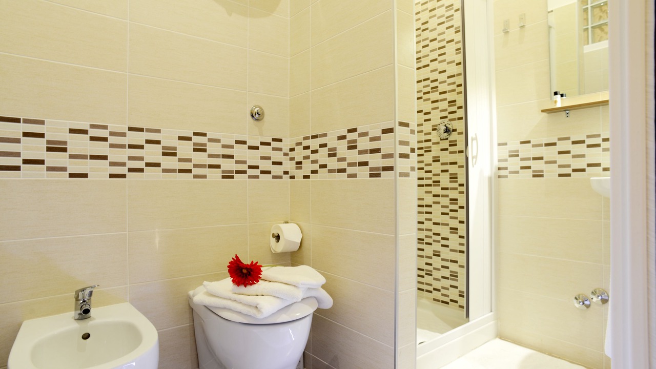 Photo of Bathroom in Naples City Centre