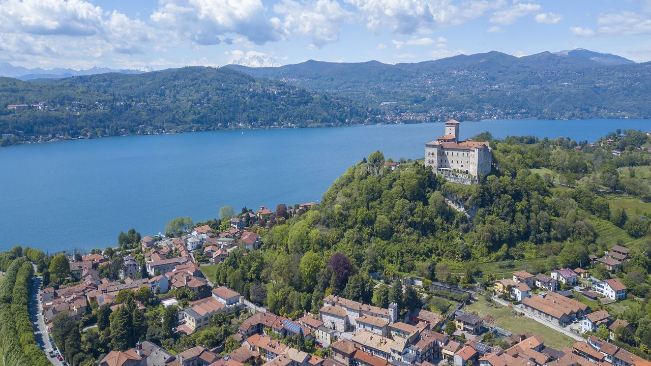 Photo of Outdoor in Angera