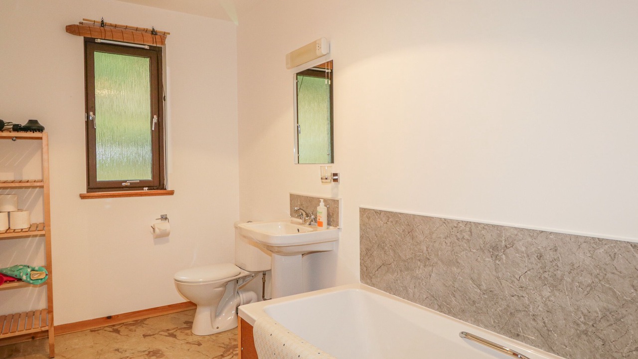 Photo of Bathroom in Alvie