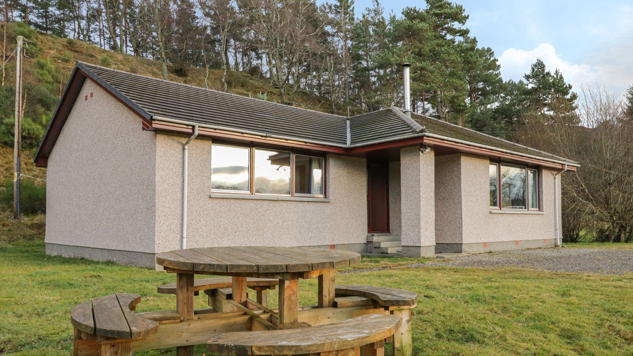 Photo of Outdoor in Alvie