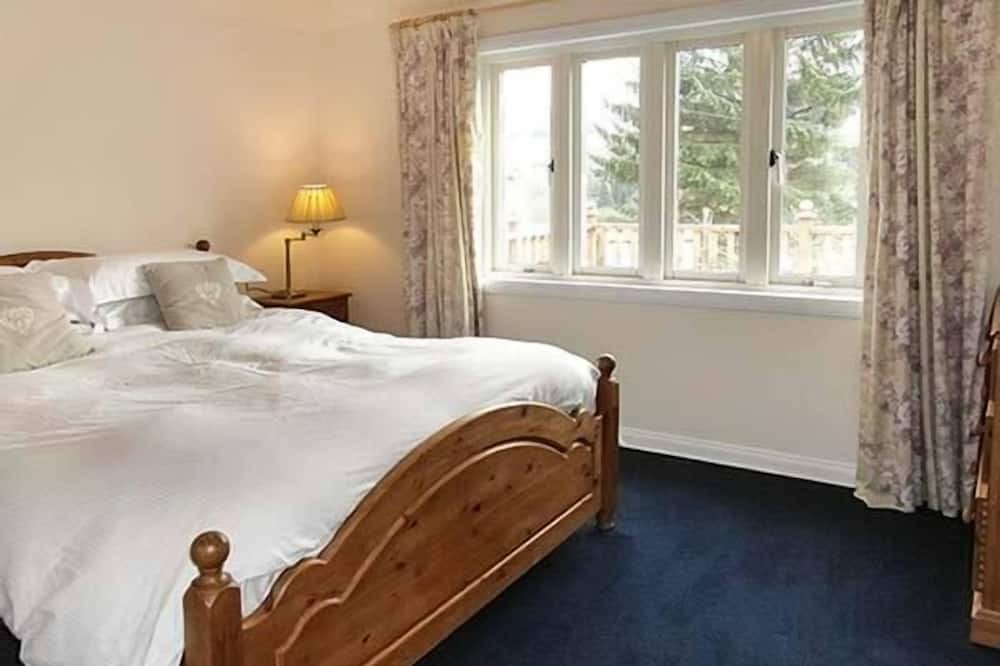 Photo of Bedroom in Strathpeffer