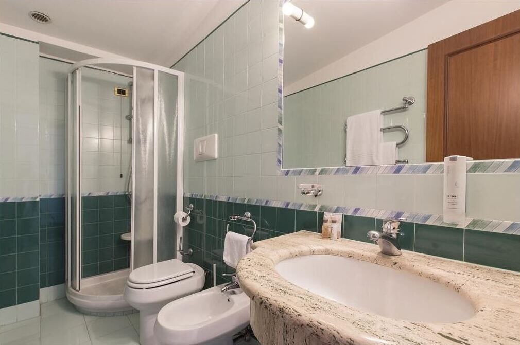 Photo of Bathroom in Sutri