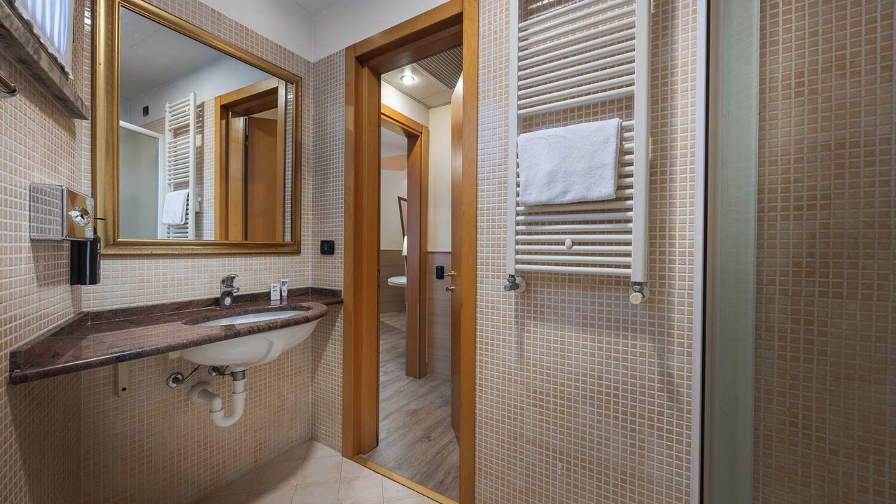 Photo of Bathroom in Isola del Bosco - Delle Corti
