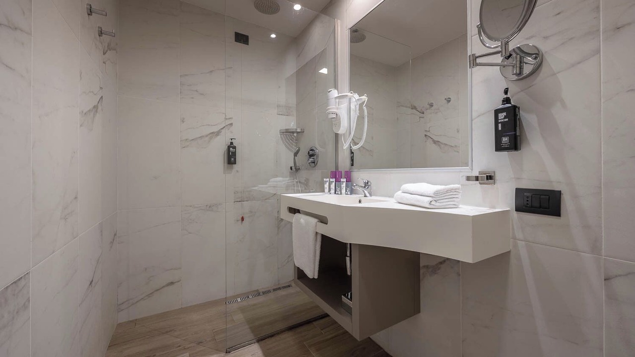 Photo of Bathroom in Isola del Bosco - Delle Corti