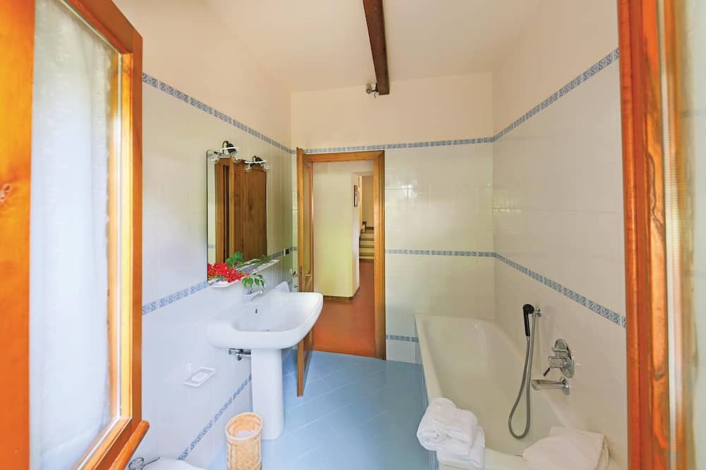 Photo of Bathroom in Subbiano