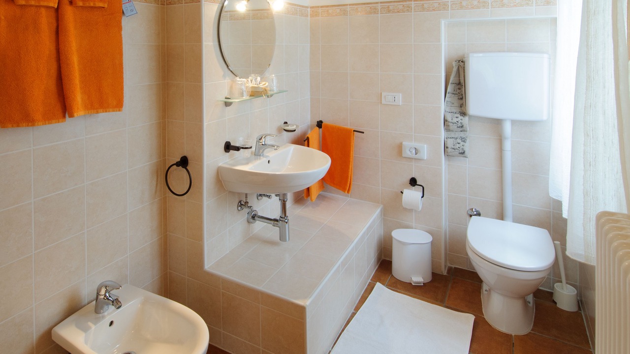 Photo of Bathroom in Mondaino