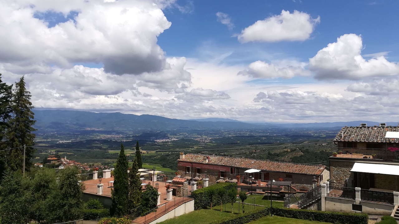 Photo of Outdoor in Neri