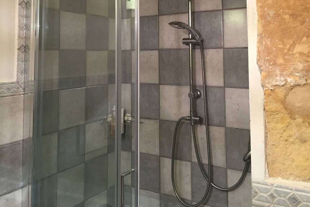 Photo of Bathroom in Cuglieri