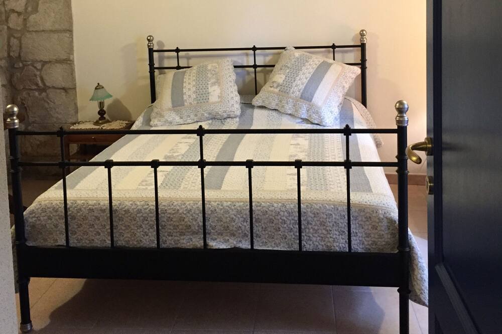 Photo of Bedroom in Cuglieri
