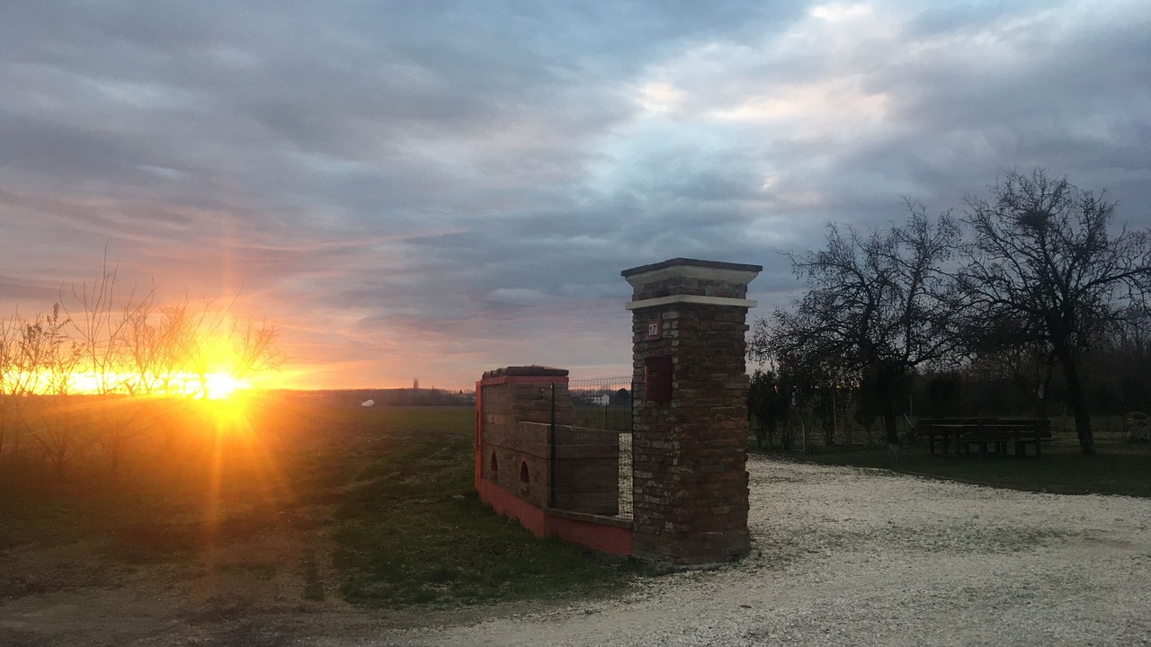 Photo of Outdoor in Melara