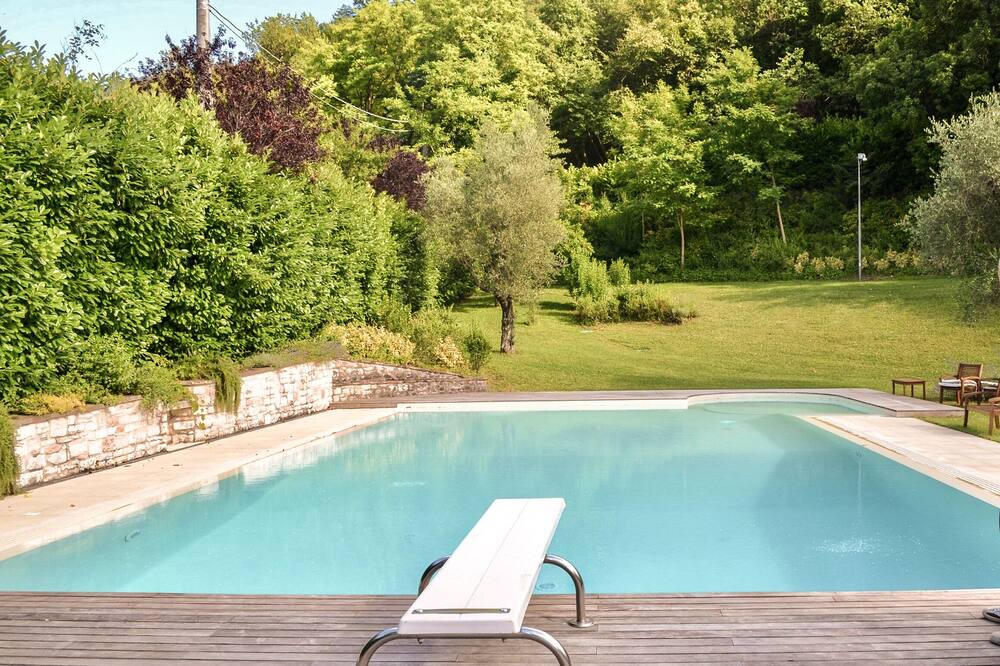 Photo of Outdoor in Calmazzo