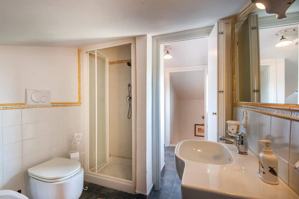 Photo of Bathroom in Capalbio