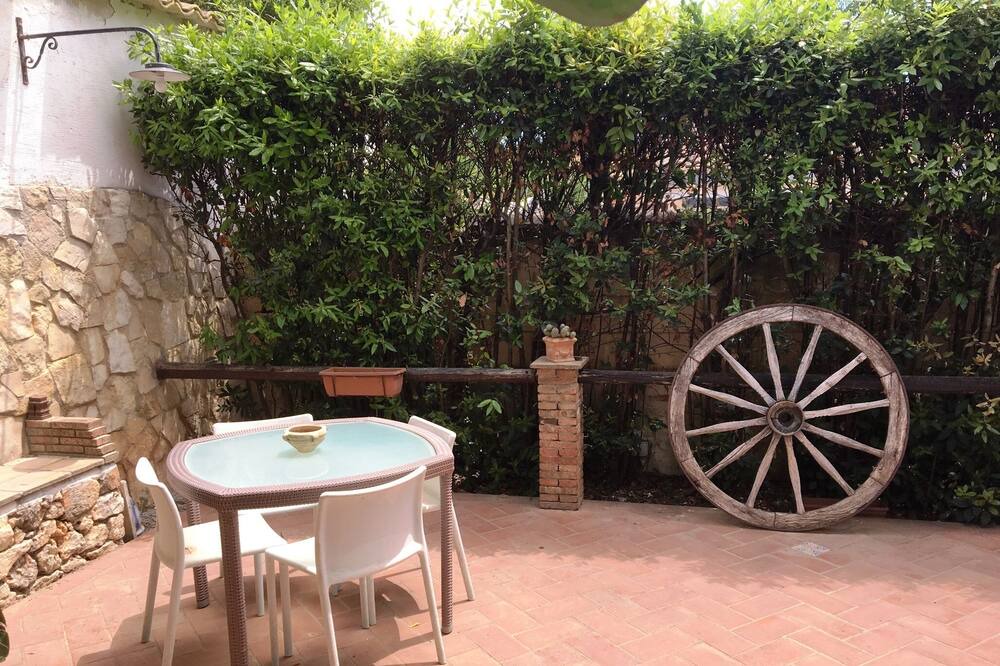 Photo of Patio Balcony in Fontane Bianche