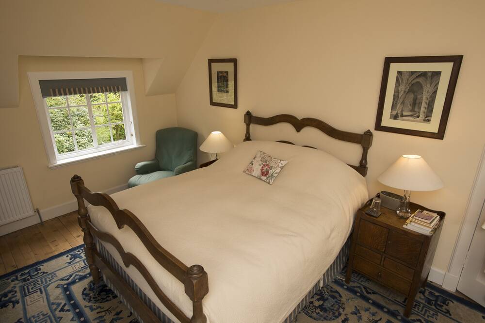 Photo of Bedroom in West Laroch