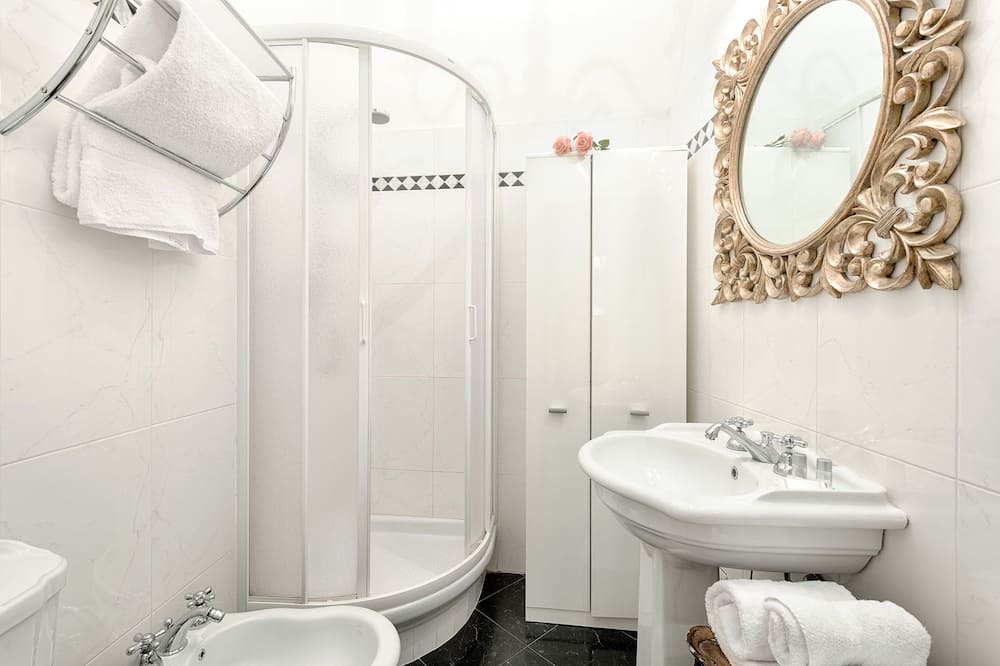 Photo of Bathroom in San Lorenzo