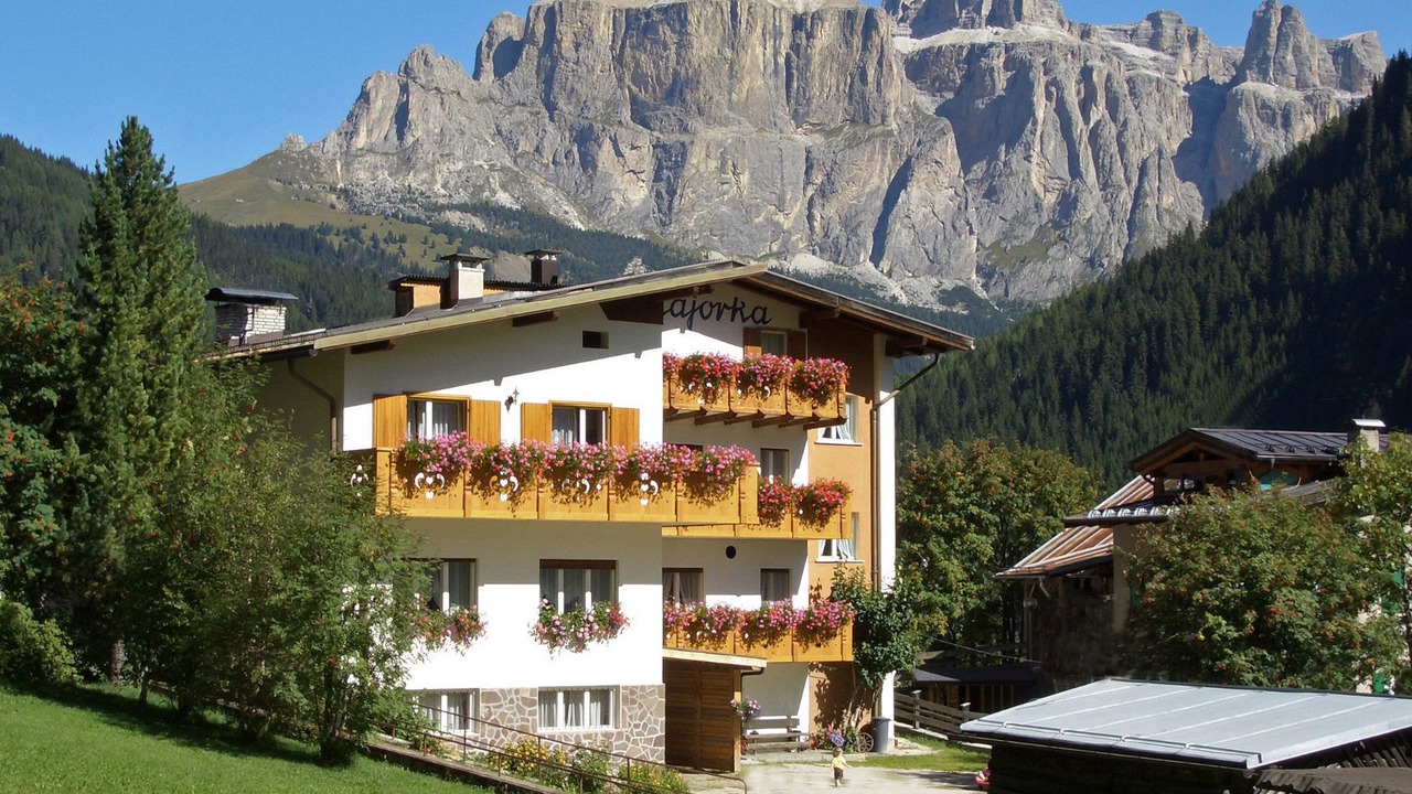 Photo of Buildings in Alba