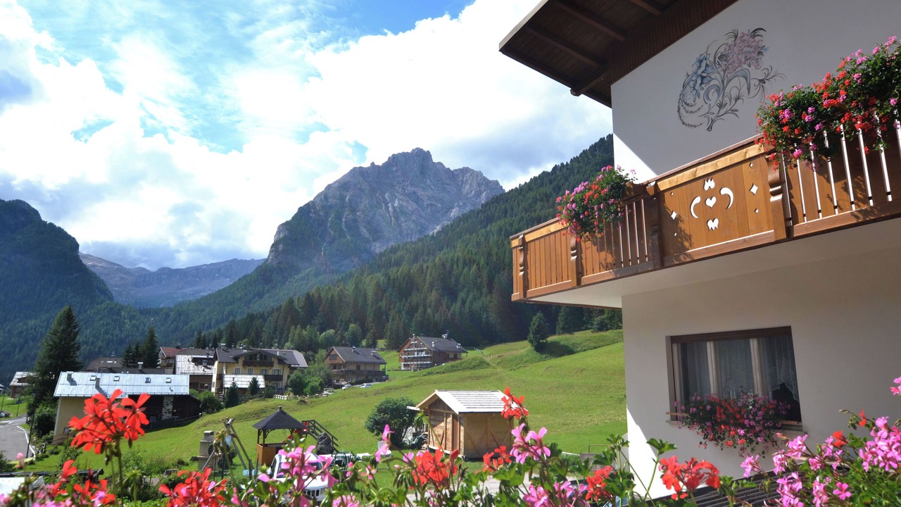 Photo of Patio Balcony in Alba