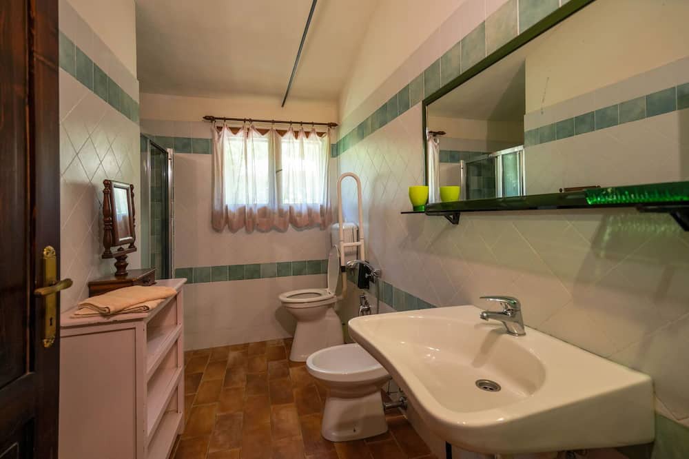 Photo of Bathroom in Asciano