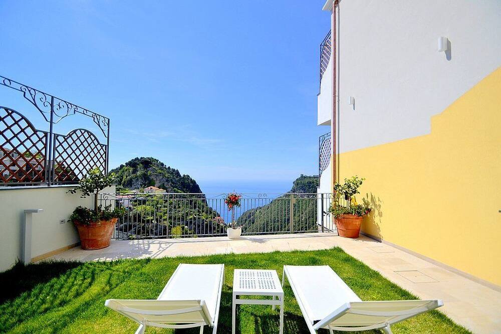 Photo of Patio Balcony in Pontone